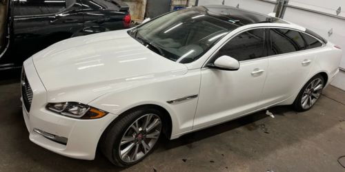 Cracked windshield replacement in Chicago, IL for safer driving